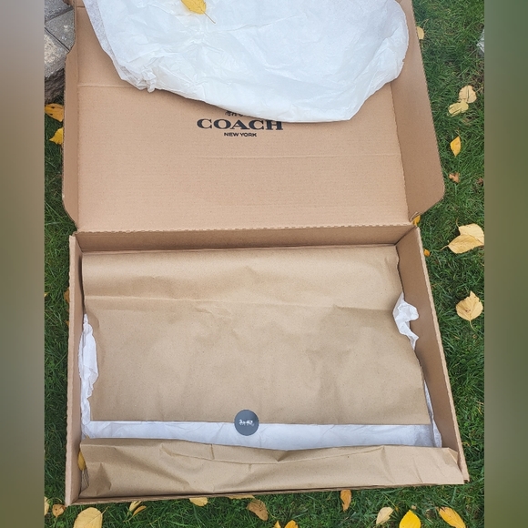 COACH DRAPEY SUEDE YRENCH COAT - Picture 5 of 5